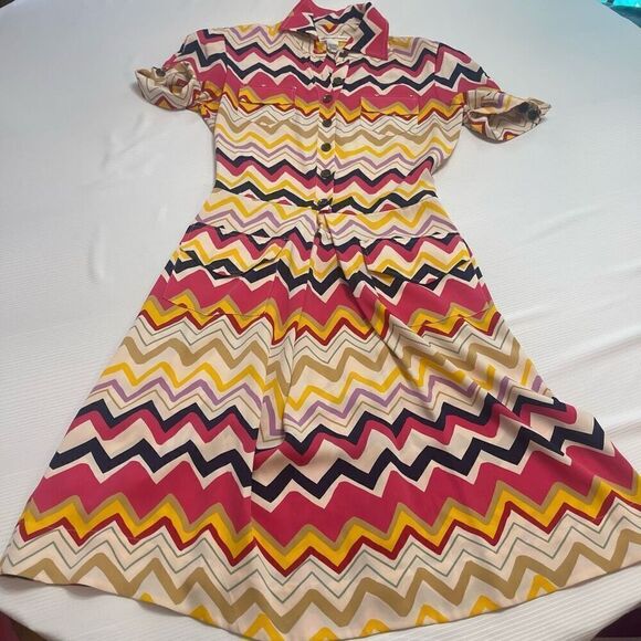 Diane Von Furstenberg Dresses & Skirts - Diane Von Furstenberg DVF Women’s MONIR Silk Dress Chevron Zip Zag 2 NO BELT!